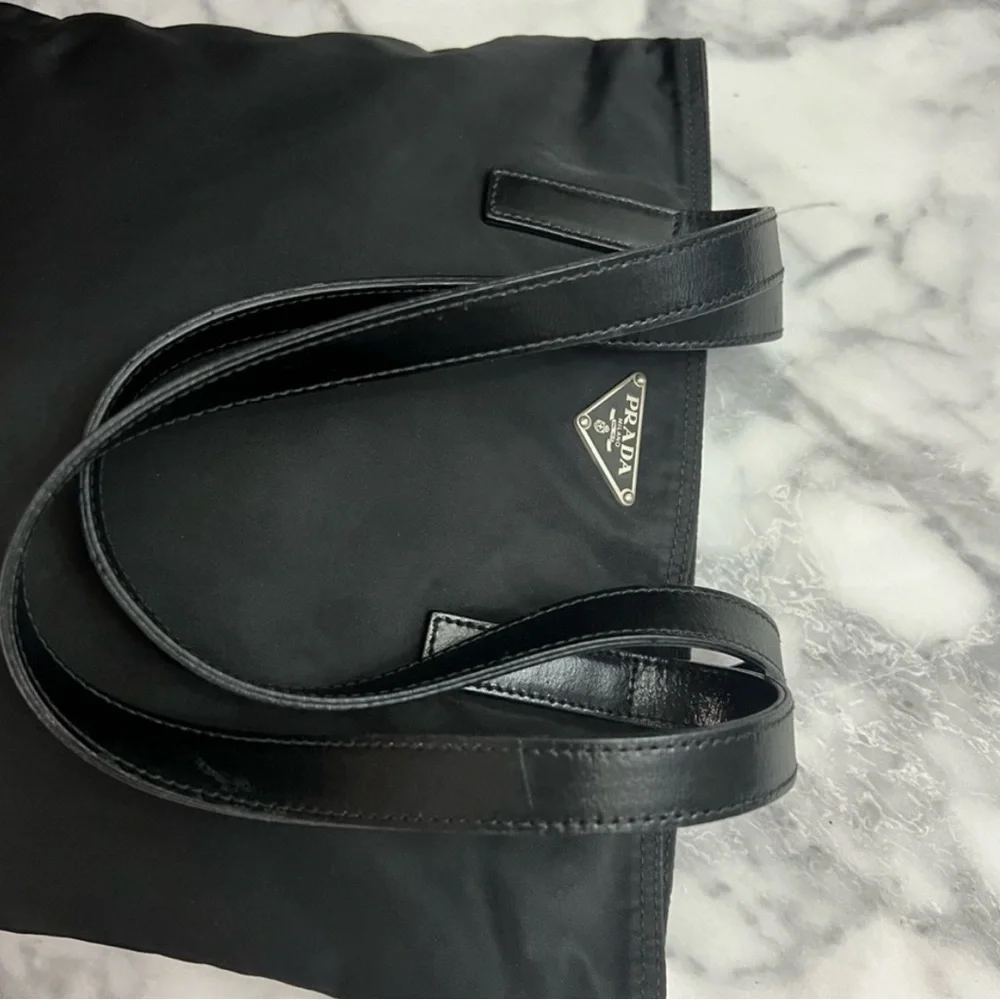 PRADA Nylon Shoulder Bag / Black & Silver VINTAGE - Picture 5 of 12